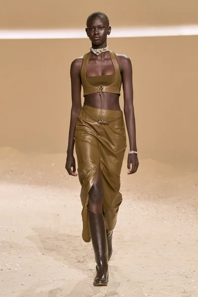 Look 2